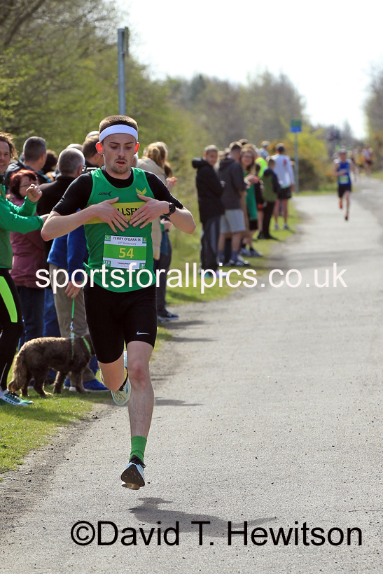 The  2022 Terry O'Gara 5k Road Race, Wallsend.  Photo: David T. Hewitson/Sports for All Pics